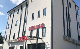 Red Flag Hotel